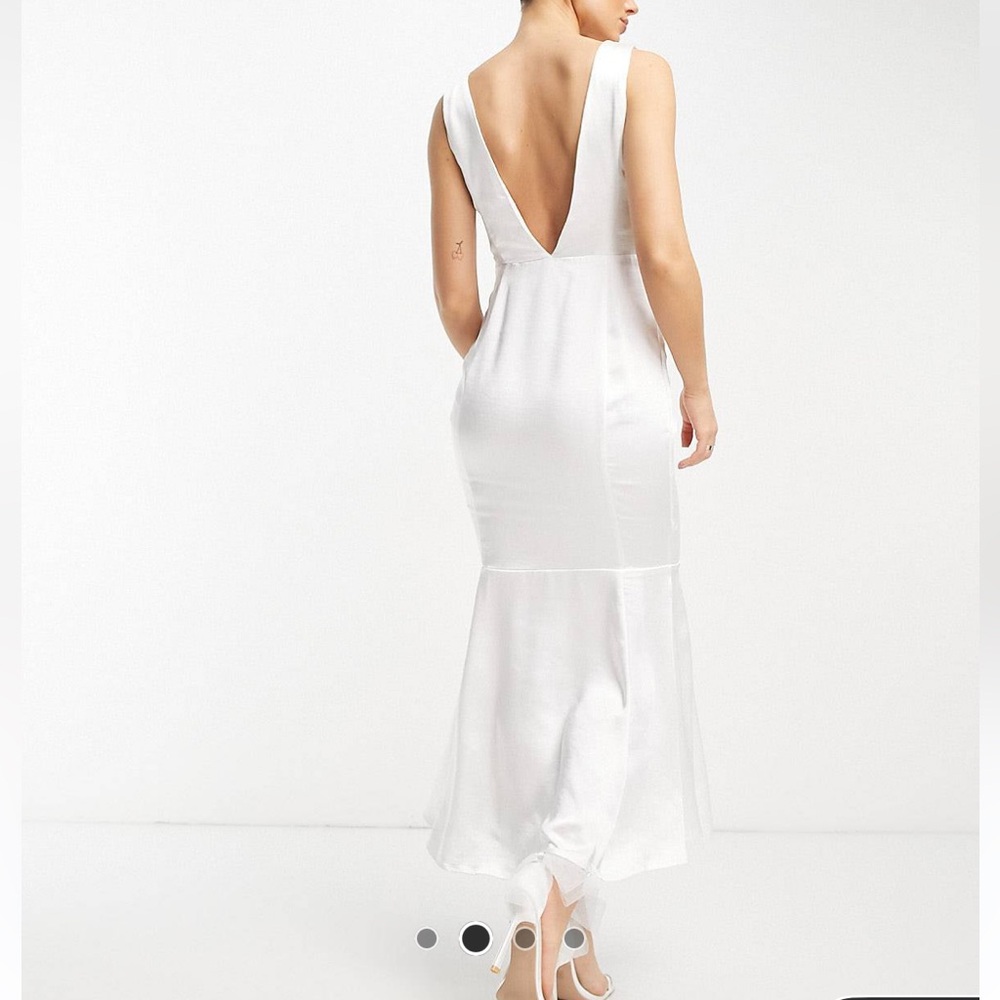 V-back Bridal white dress